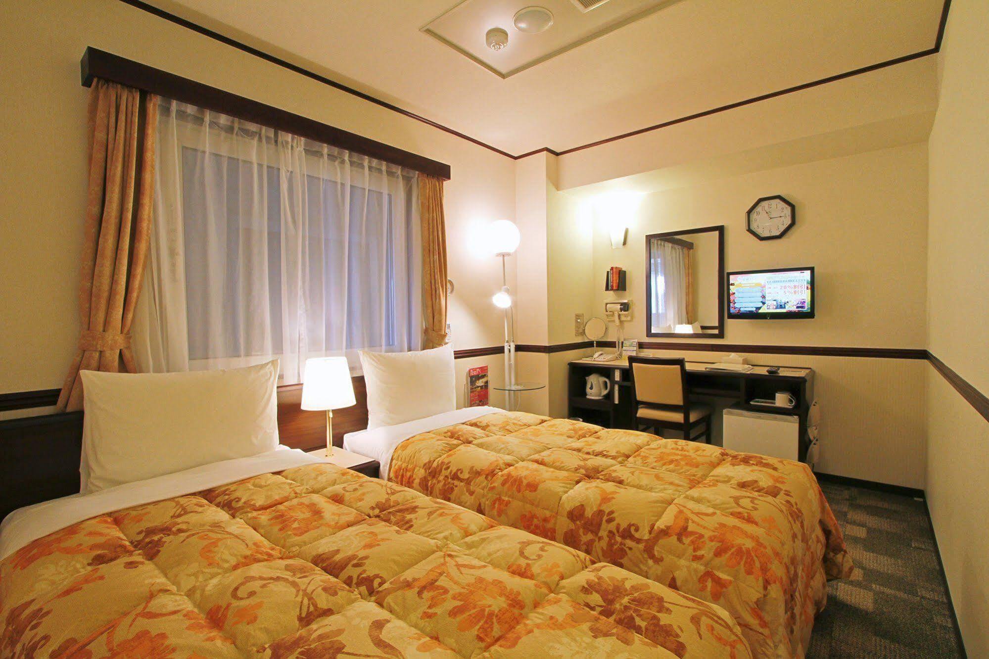 Toyoko Inn Tokyo Seibu Ikebukuro sen Higashi kurume eki Nishi guchi Eksteriør billede